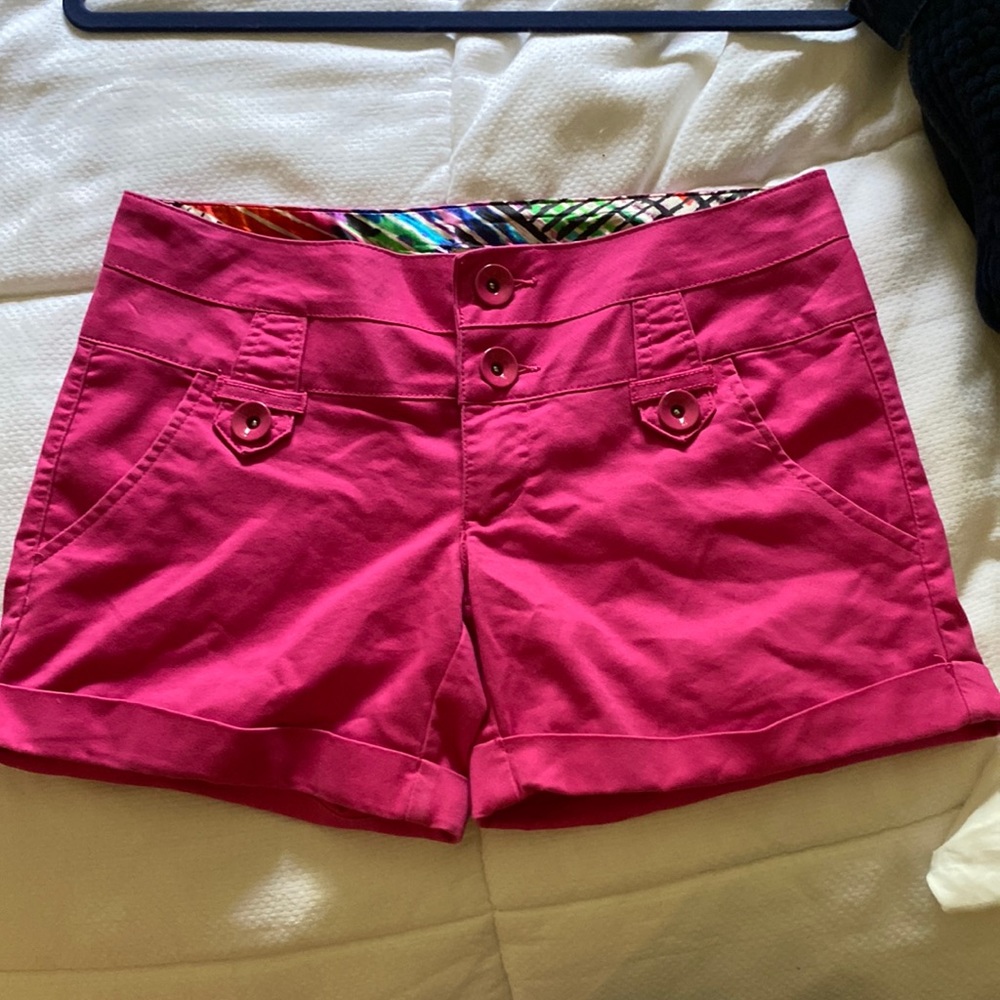 Pink copper key shorts